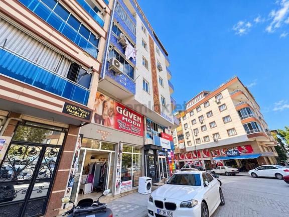 Muradiye Eski Girişte 2+1 Kapalı Mutfak Ara Kat Cam Balkonlu 1