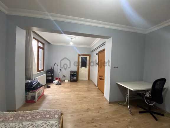 Avrupa Emlak Tan Namık Kemal Mh 70m² 1+1 Bahçe Kat,7 Yaş,iskanlı, Y.t Ünüvesitesi Karşısında,satılık 2