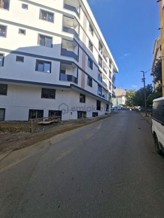 1+1 Nezih Ve Merkezi Konumda Bahçe Katı Daire 2