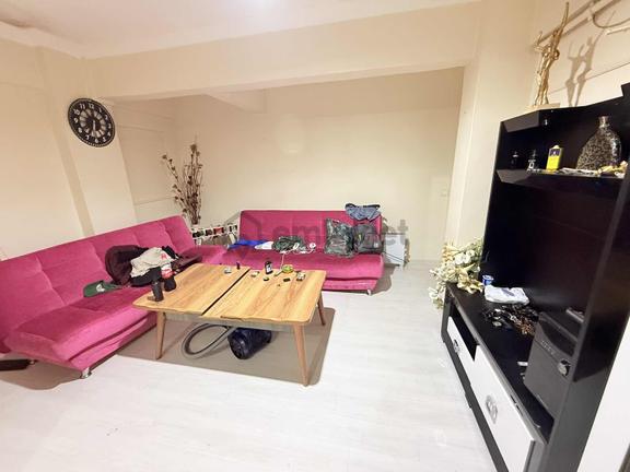 Arzu Emlak'tan Gazi Mah Düz Girişli Bahçe Kat Daire 1