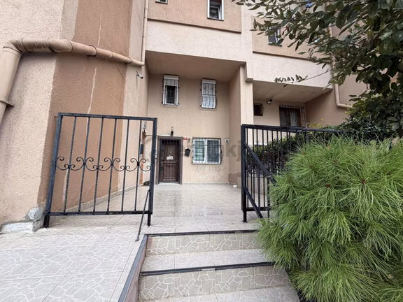 Atakent Eska Sitesi Full Tadilatlı Kısmi Eşyalı Özel Dublex 1+1 1
