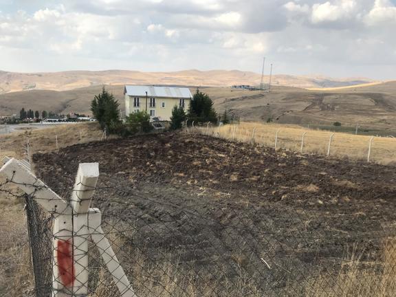 Bala Beynamda 0.30 Emsal 1000 Metrekare Villa İmarlı Tek Tapu Arsa 2
