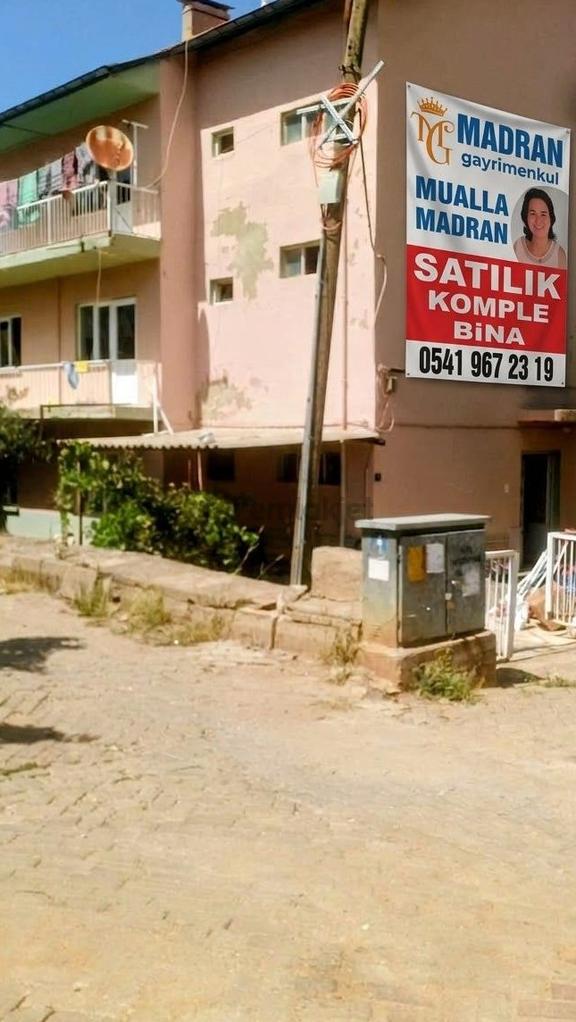 Karacasu Merkezde Satılık Komple Bina 1