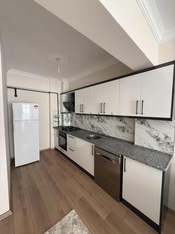 Çarşı Merkez 1+1 Kombili Sıfır Full Eşyalı Kiralık Daire 2