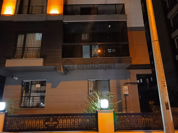 Semaver Kavşağında Vanın En Nezih Semtinde 2+1 Kiralik Yeni Yapı Lüx Daire 2
