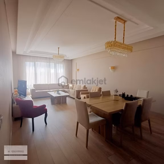 Bölgenin En İyi Yerinde 4+1 Full Yapılı Fırsat Dairesi 2