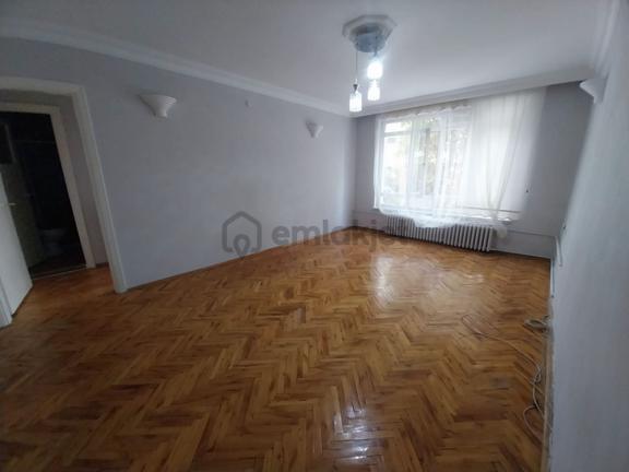 Deliklitaş Hamamyolu Yakını Çarşı Merkezde Bakımlı Asansörlü Kiralık 3+1 Daire 2