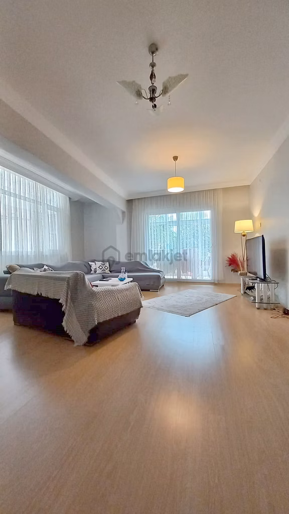 Başkent Yapı'dan Caddeye Ve Sahile Yakın Arakat Emsalinde 2+1 1