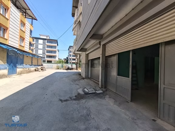 Tepeköy Mahallesi'nde Asfalta Yakın 250 M2 Kiralık Dükkan-depo 1