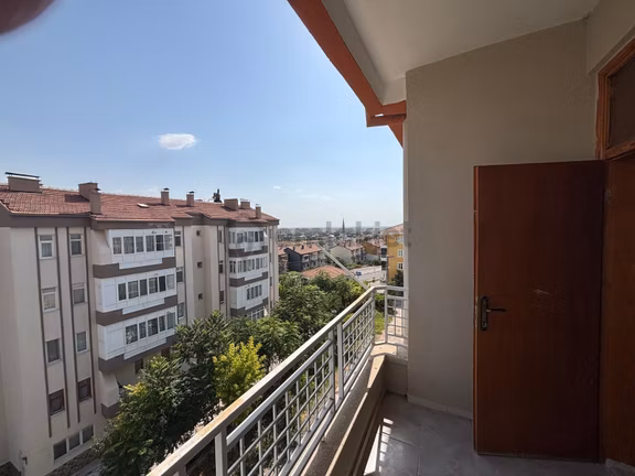 Lotus Gayrimenkulden Yunusemre Mah. Tokide Satılık 3+1 2