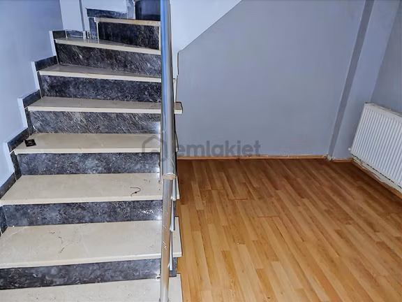 Tuzla Aydınlı Mahallesinde Ters Dubleks 3+1 Kiralık Daire 2
