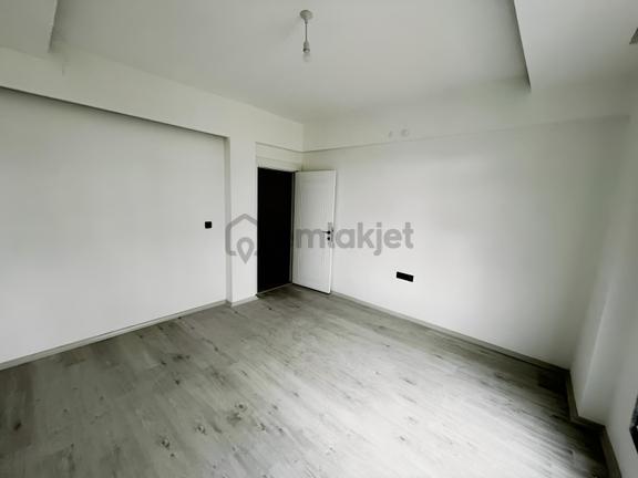 Mevlana Mah Sıfır 3+1 Yatay Mimarili Geniş Kiralık Daire 166/1 2