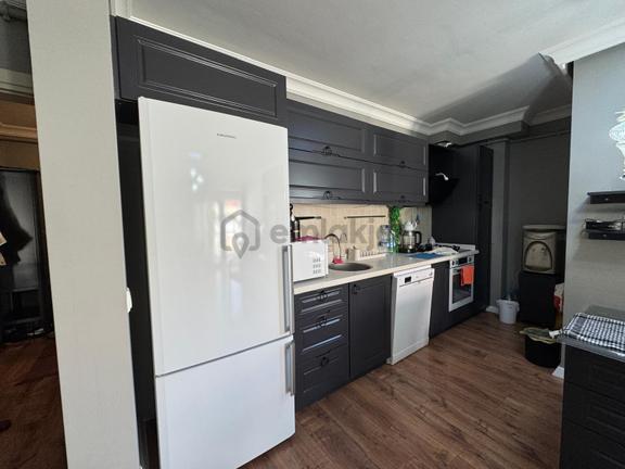 Kadınlar Denizi’nde Havuzlu Sitede 2+1 Satılık Daire 2