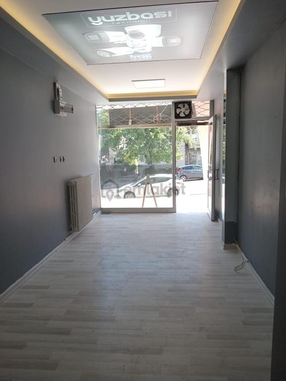 Sokullu Cadde Üzerinde 20m2 Merkezi Sistem Çok Temiz Mutfak.wc Mevcut Doğu 1