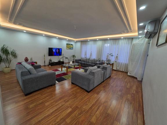 Şahintepe Tramvaya Yakın Hasarsız Arakat Ultra Lüx 190m2 3+1 2