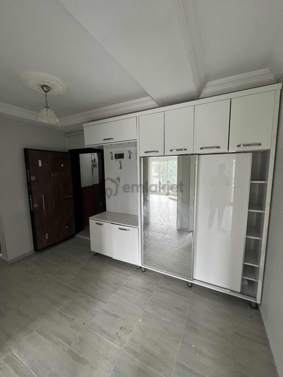 Arda'dan Bahçelievlerde 3+1 Kiralık Fırsat Daire 2