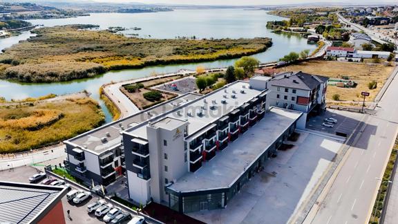 Alaçatı'dan| 90 M² Teras/göle Sıfır/site İçi/1+1 Satılık Daire 2
