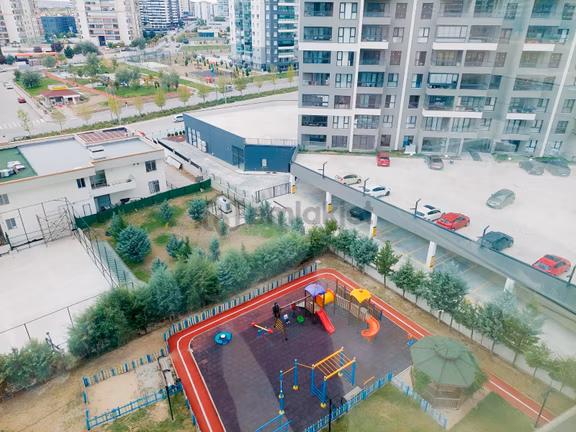 İstanbul Yolu Metro İstasyonu Yakını Ara Kat Kiralık 4+1 Daire 1