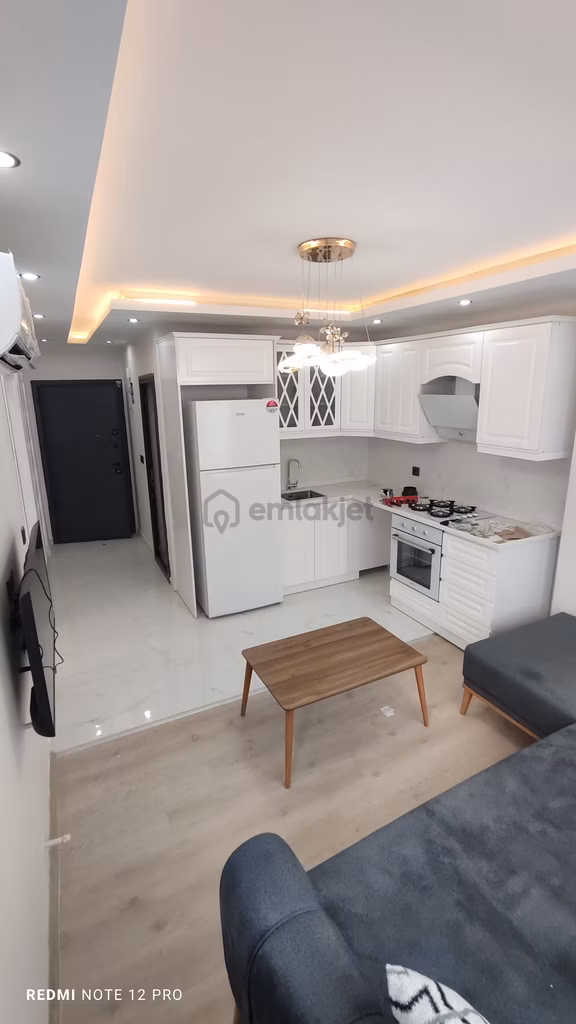 Erguvan Caddesi Üzeri 1+1 Sıfır Eşyalı Az Katlı Kiralik 1
