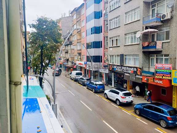 İzmit Merkez'de Kiralık 3+1 Kiralık Daire 2