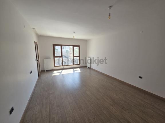 Doğukan Real Estate | Yöntemim Okulu A101 Karşısı 3+1 Kiralık 2