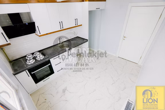 Lıon Emlak'tan 100.yıl'da Balkonlu,sıfır Kiralık 3+1 Daire 1