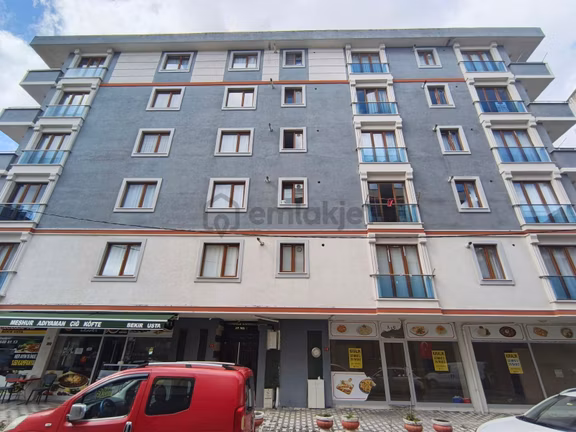 Çekmeköy Çatalmeşe Mh'de Kiralık 2+1 90m²asansörlü Ara Kat Daire 1