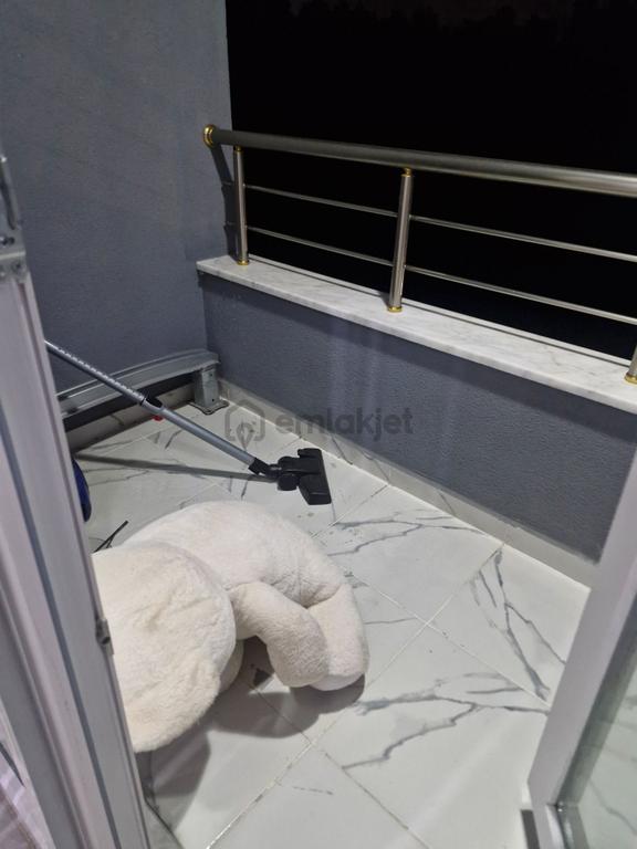 Başiskele Kiralık 3+1 Modern Ve Geniş Balkonlu Daire 2