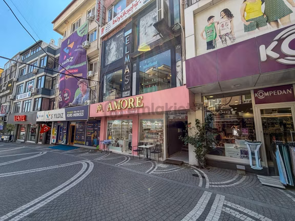 Remax Mıd Çarşının En Işlek Yerınde Yüksek Cırolu Mağaza 1