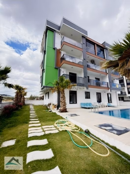 Havuzlu Site İçerisinde | Sıfır 1+1 | Havuza Direkt Çıkış 1