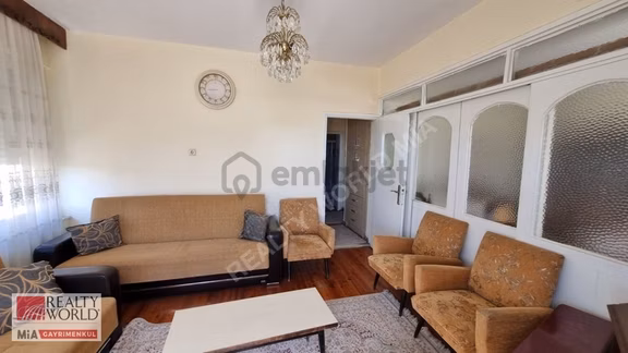 Cumhuriyet Meydanı Yakını Kiralık Eşyalı 2+1 Ara Kat Daire 2