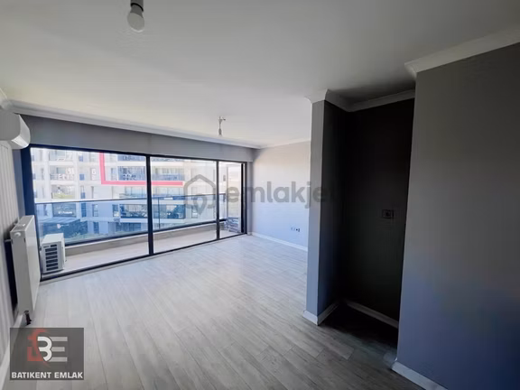 Batıkent Emlak'tan Gala Da Ara Kat Peyzaj Ve Cadde Cephe 1+1 2