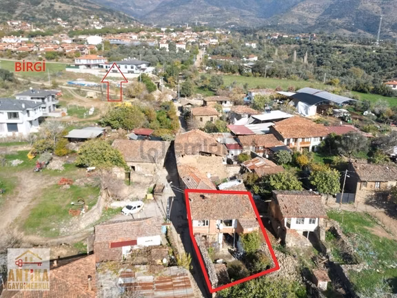 Antika'dan Tarihi Birgide Satılık Bahçeli Taş Yapı Müstakil Ev 2