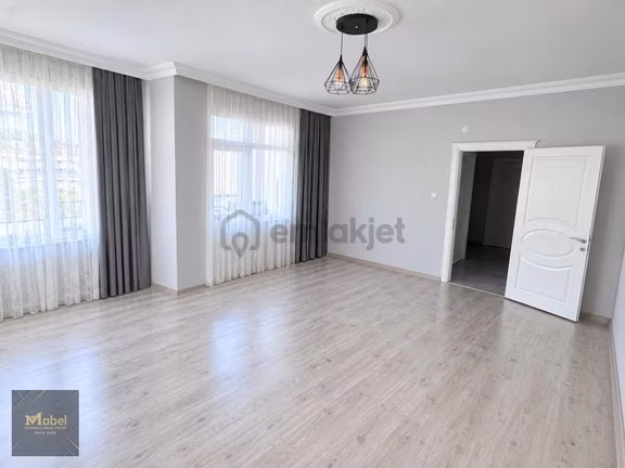 Mabel'den Site İçi Kiralık Daire (eşyasız) 1