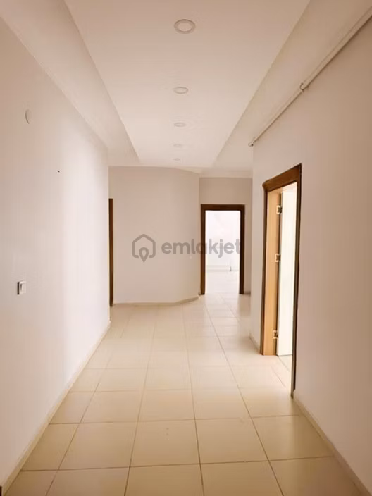 Gölbaş Tan Sosyal Bilimler Lisesi Civarı Kiralık 3+1 Daire 2