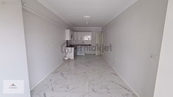 Carşı Merkezde 3cü Kat Yeni Bina Kiralık Daire 2