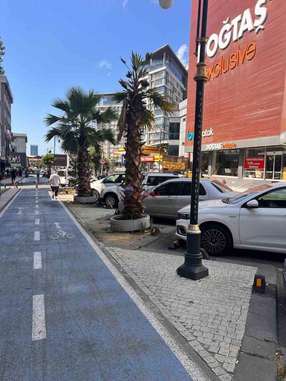 Gazıosmanpaşa Merkez’de Sıfır Yenılenmış 40 M² Home Ofıs 2
