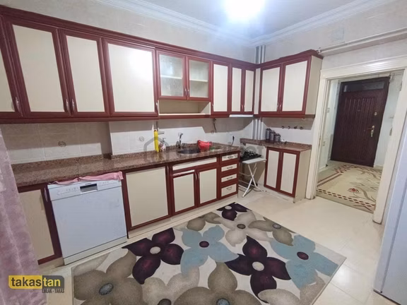 Gazikent Mah Geniş Oturumu Merkezi Konumda Satılık 3+1 2