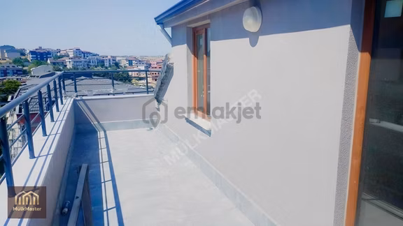 Arnavutköy Taşoluk Site İçerisinde Kiralık Sıfır 3+2 Dubleks 2