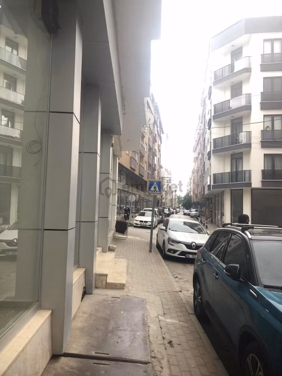 Camikebir Mahallesinde Çarşı Merkeze Yakın 100 M2 Dükkan 2