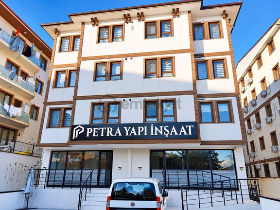 Hak Emlak'tan Üniversite Bölgesinde Kiralık 1+1 Eşyalı Daire 2