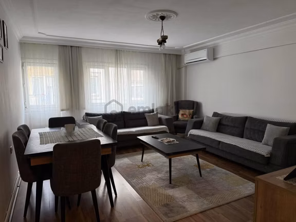 Merkezi Konumda, Metroya Adım Mesafesinde, 120 M² Ferah Arakat 1