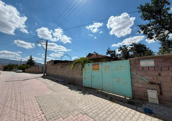 Ladik'te Altyapısı Hazır 2.271 M² Arsa (140m²ev Ve Çardaklı) 1