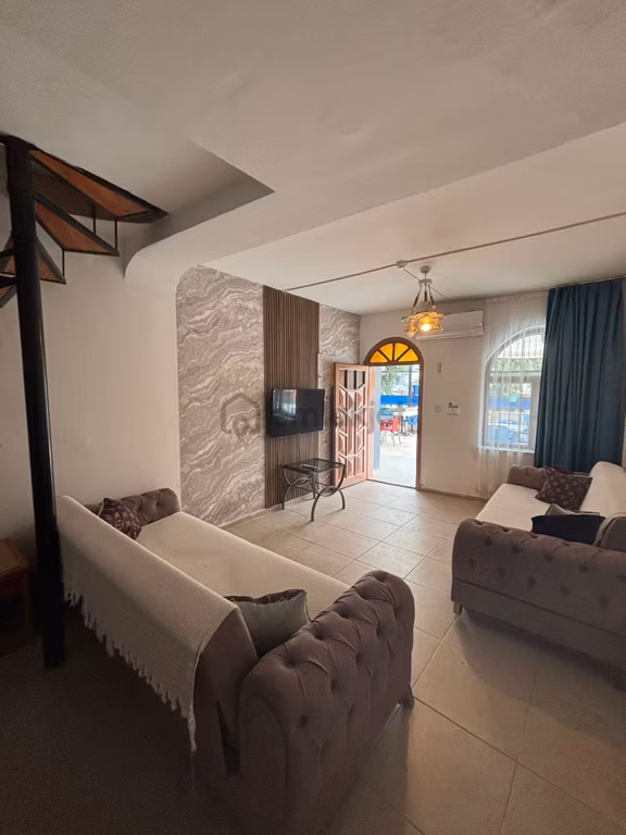 Kuşadası Kadınlar Denizi'nde Havuzlu 3+1 Kiralık Daire 2