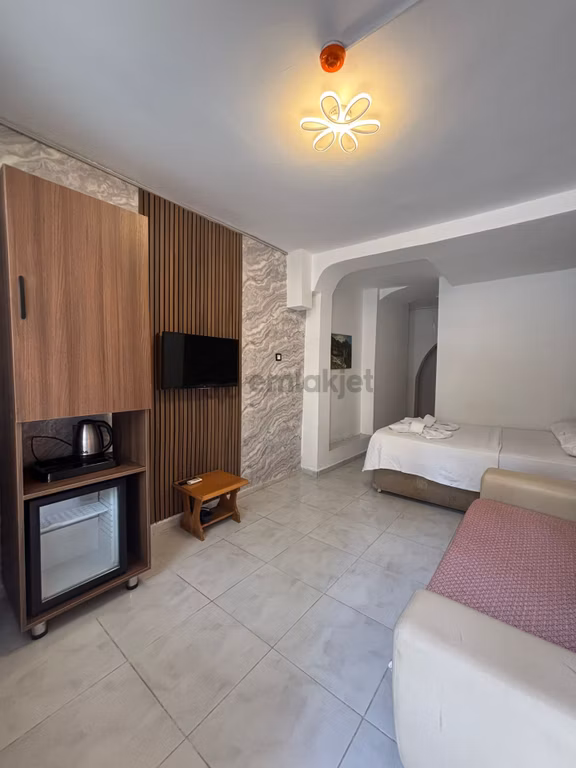 Kuşadası Kadınlar Denizi'nde Havuzlu Sitede 2+1 Daire 1