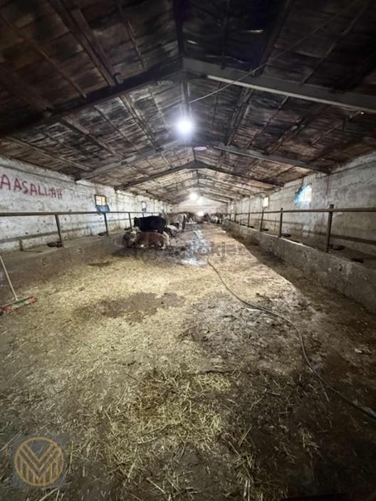 Ağırnas'da 4000 M2 Arsa Üzerine Kurulu Satılık Çiftlik 1