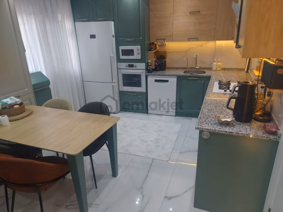 Deliktaş Mahallesi’nde 2+1’den 1+1’e Dönüştürülmüş, 80 M² Kullanım Alanlı Daire 1