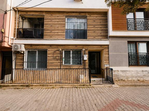 Remax Arma'dan İzmir Buca Çamlıkule Metro Yakını Satılık 1