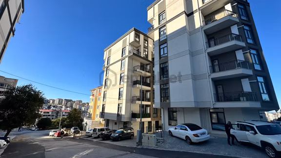 Remax Advantage'dan Görükle'de Eşyalı Sıfır 2+1 Satılık Daire 1