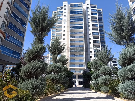 Pursaklar Saray'da Lüks 4+1 Kiralık Daire 1